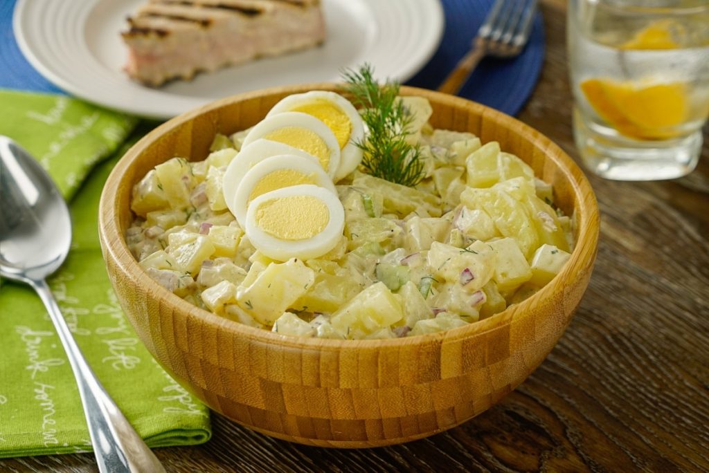 DELICIOSA ENSALADA DE PAPA CON HUEVO
