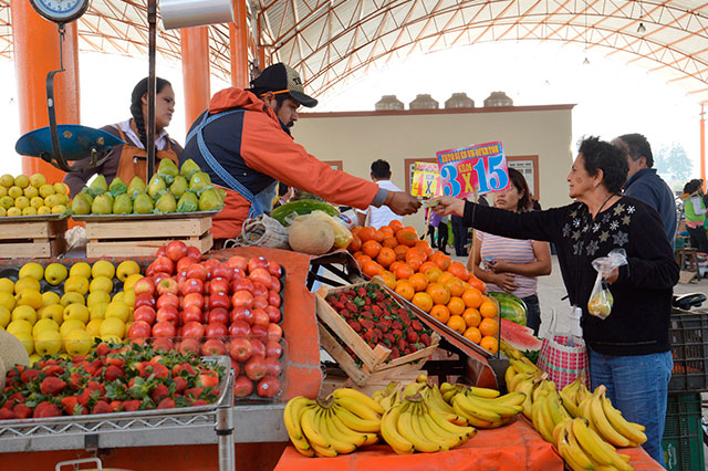 Bajas ventas en Mixquitla y Xixitla
