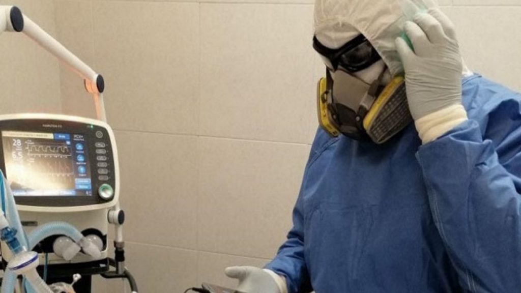 Desarrollan en Puebla estetoscopio inalámbrico para atención de COVID-19