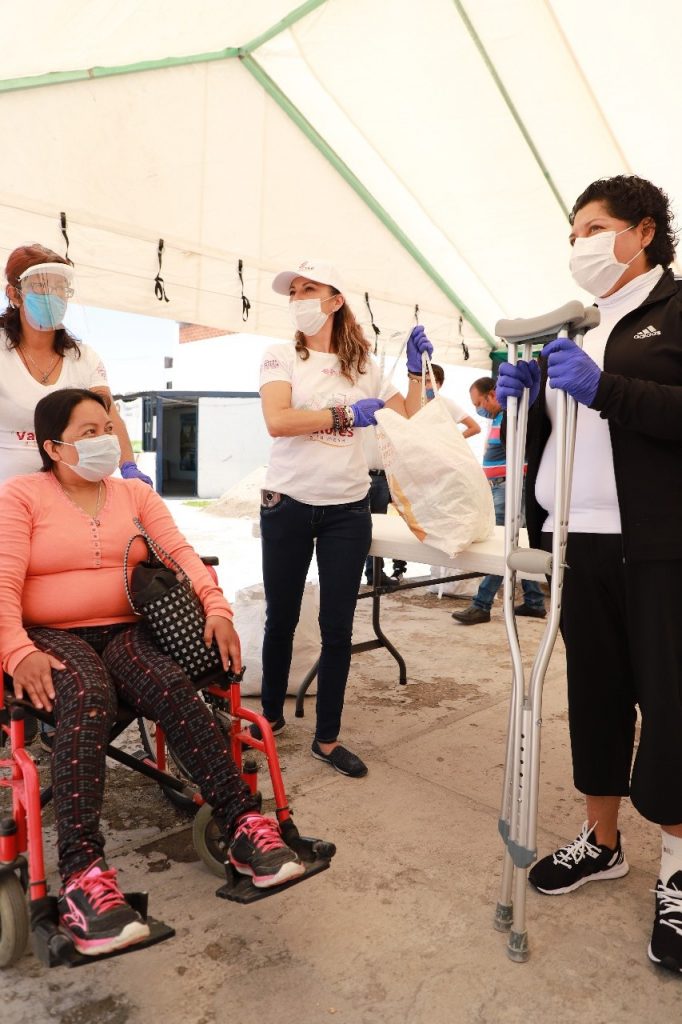 Programa Valores a tu Mesa llega a los más necesitados en San Andrés Cholula