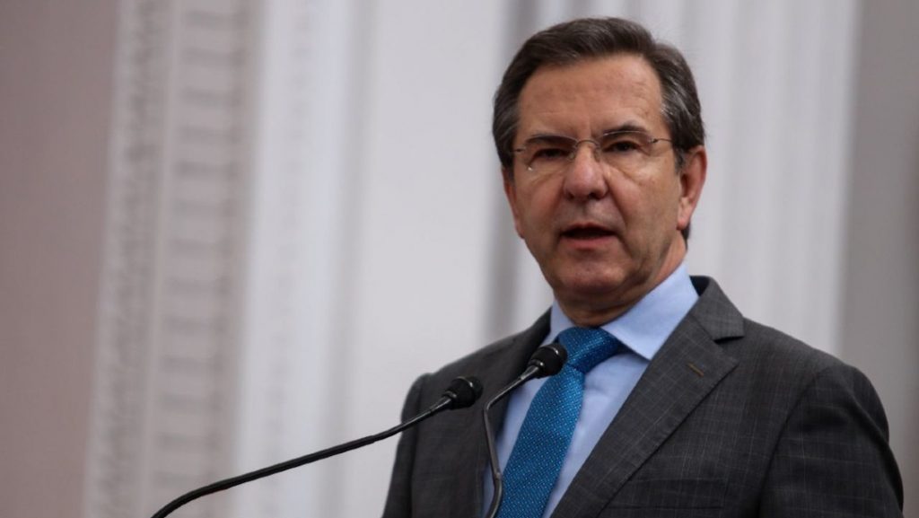 Asegura Esteban Moctezuma que ciclo escolar 2019-2020 est a salvo