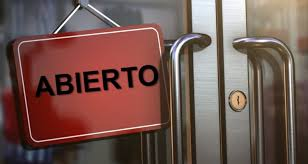 De manera paulatina abrirán negocios