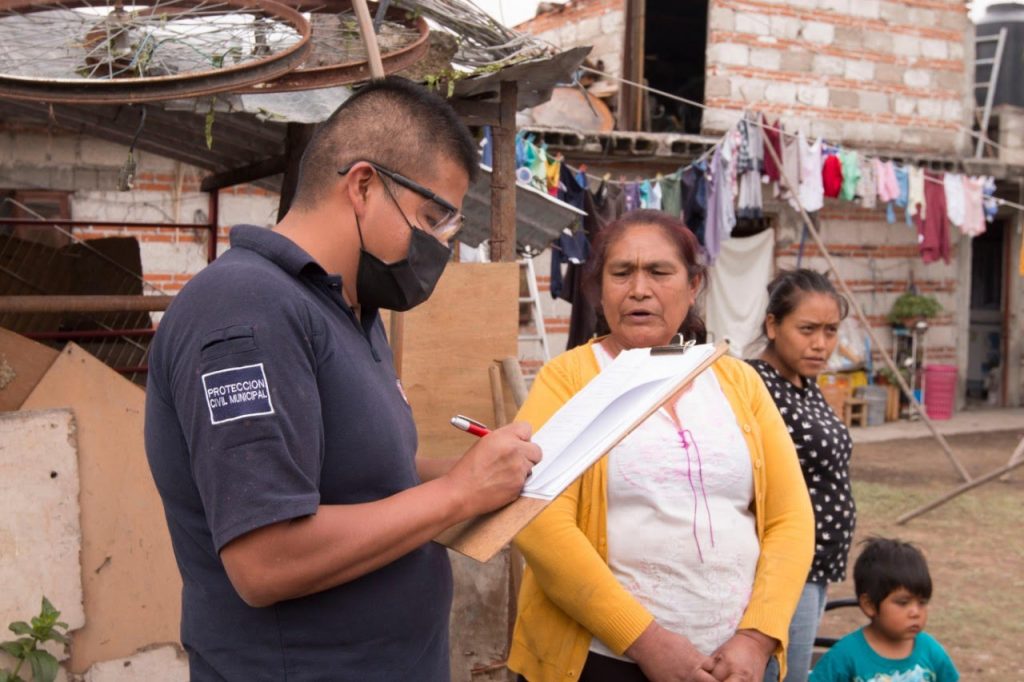 Protección Civil y Bienestar dan seguimiento a familias afectadas por lluvias