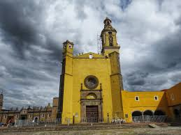 No hay fecha para reapertura de templos