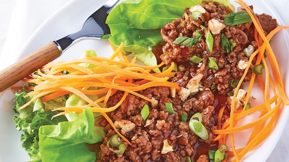 Tacos de lechuga romana con carne molida