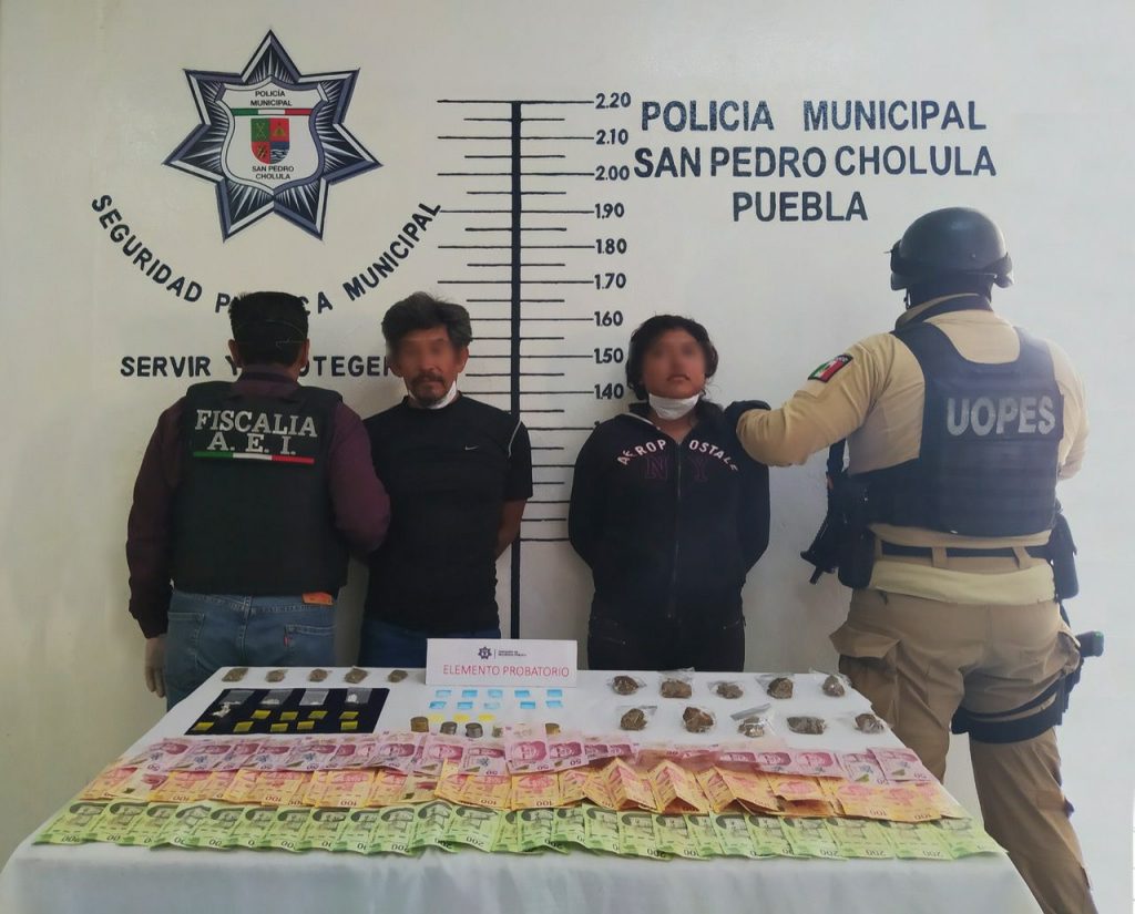 Sorprenden a pareja con estupefacientes