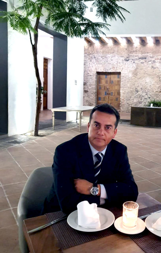 Piden a Luis Carpinteyro, asuma dirigencia del PRI