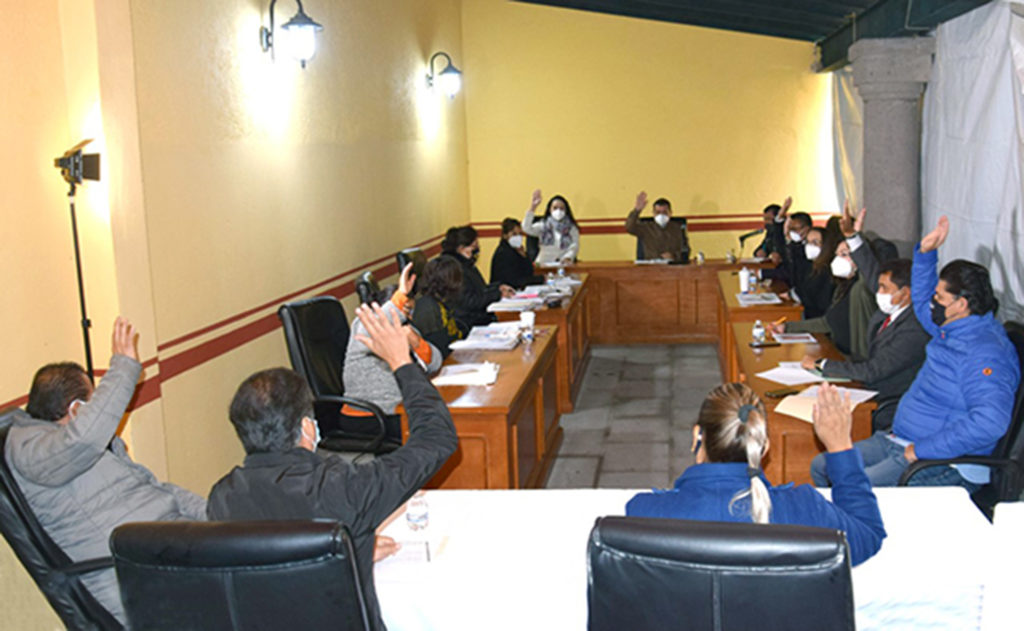 Regidores “reculan” a acuerdos del cabildo 44