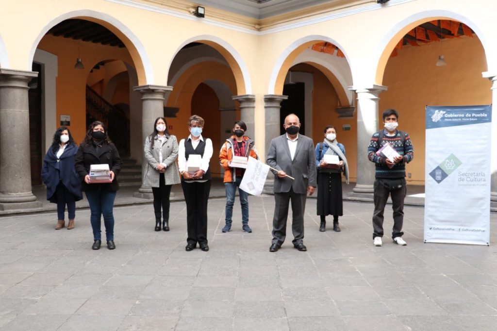 Con entrega de libros, Cultura fortalece la lectura en las 32 regiones del estado