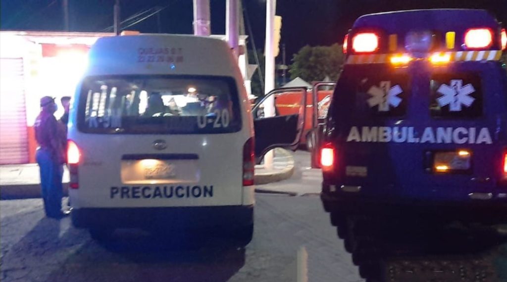 Ejecutan a chofer, matan a 2 inocentes