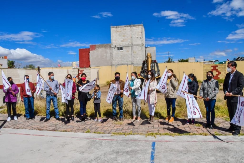 Inició edil de Coronango construcción de aulas en primaria de Misiones de San Francisco