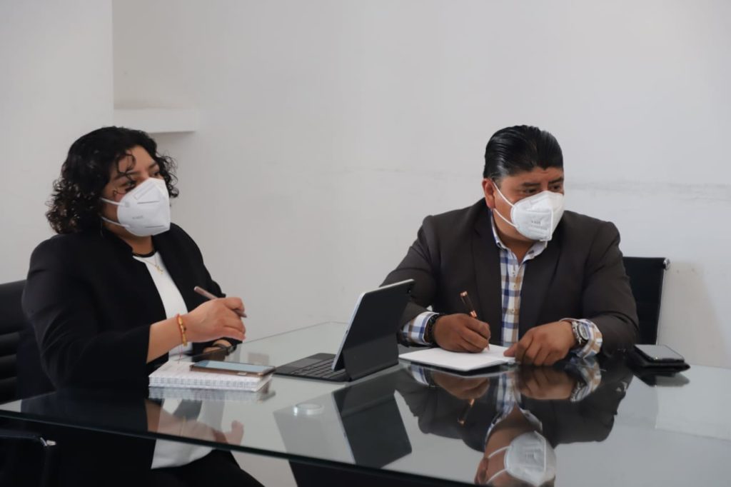 Agenda de obras con la SEDATU evalúa Karina Pérez Popoca