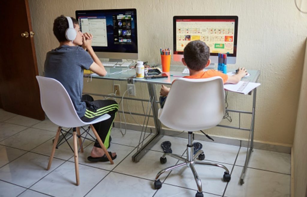 Este lunes 11 de enero regresan a clases virtuales más de 25 millones de alumnos