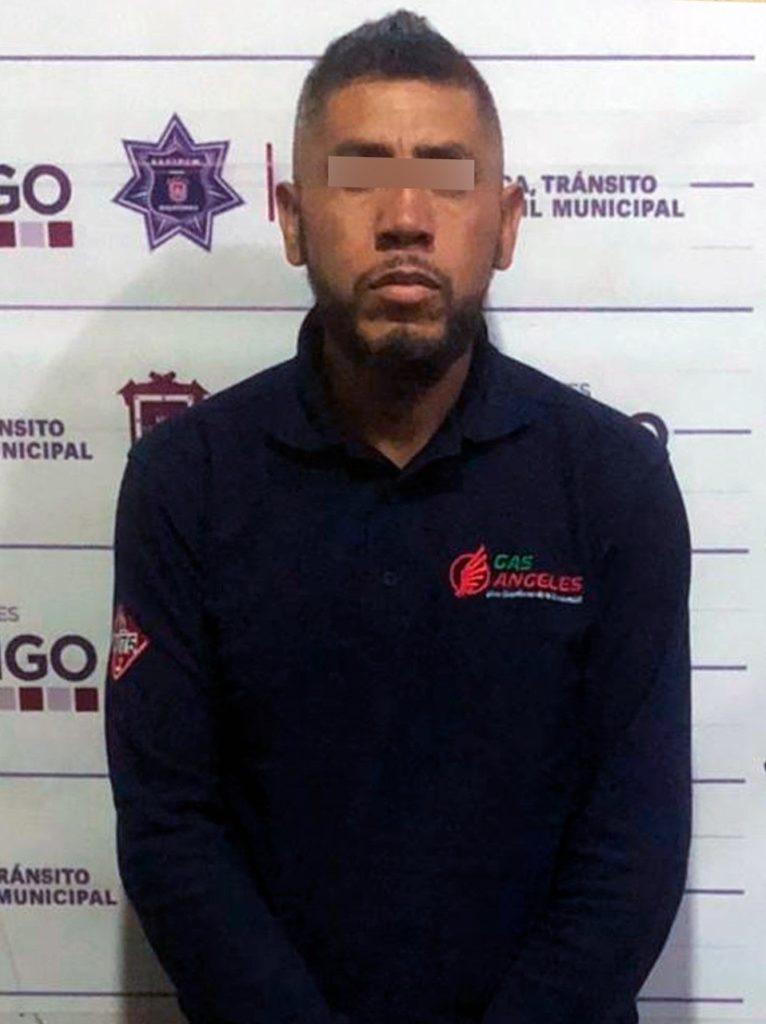 Detiene policía municipal de Huejotzingo a dos masculinos por posesión ilícita de hidrocarburo