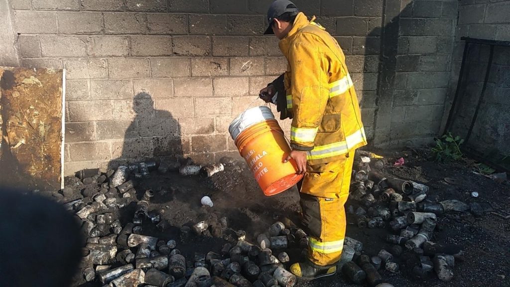 Incendio provocado, apagaron en Mixquitla los Bomberos