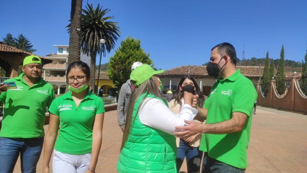 Presenta Mary Carmen Maldonado sus compromisos del medio ambiente y protección animal en Ahuazotepec