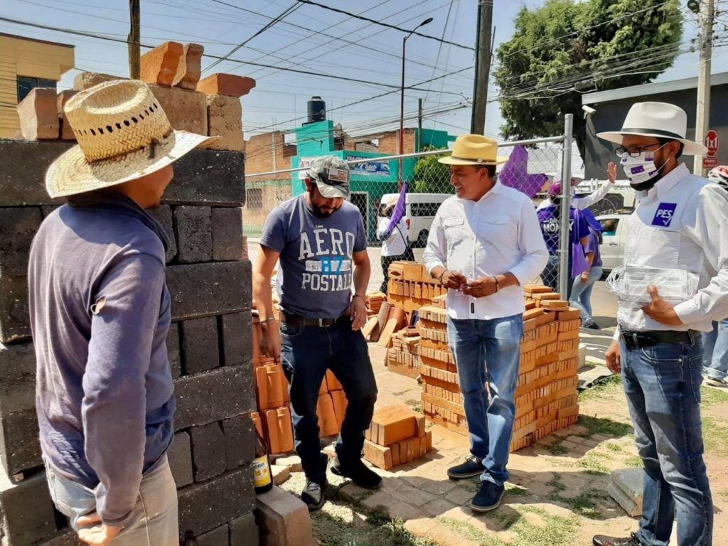 Por calles de la ciudad, anduvo Damián Momox