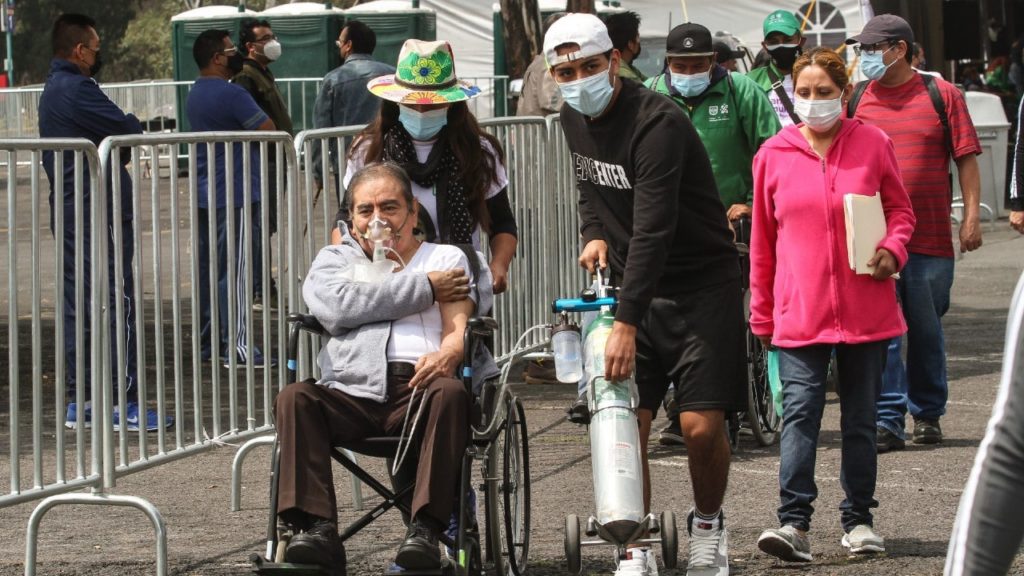 México llega a 223 mil 455 muertos y 2 millones 411 mil 503 casos por COVID-19