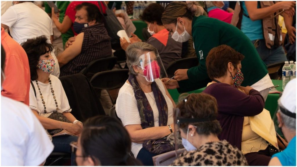 Vacunación COVID se suspendería el domingo 6 de junio por elecciones: Ssa