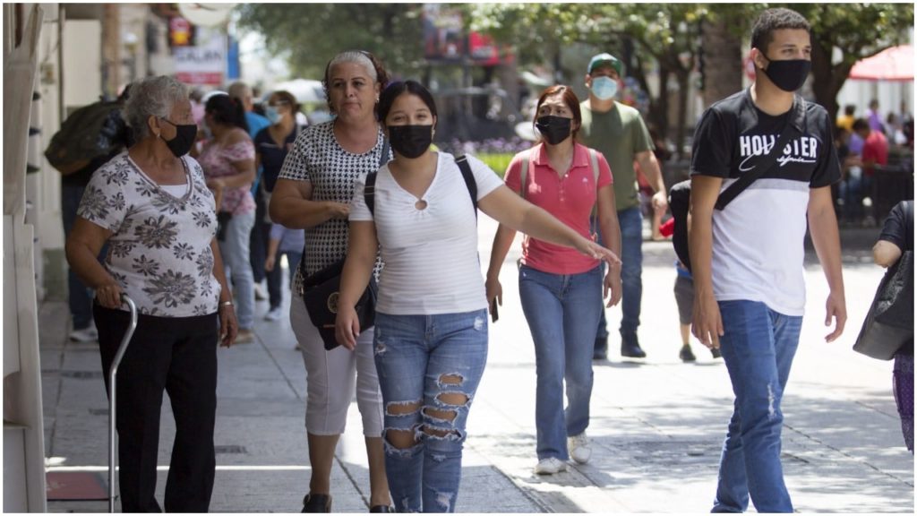 México reporta 13 mil 853 casos y 341 muertes de COVID en las últimas 24 horas