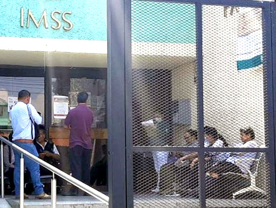 Sin medicamentos clínica 12 del IMSS