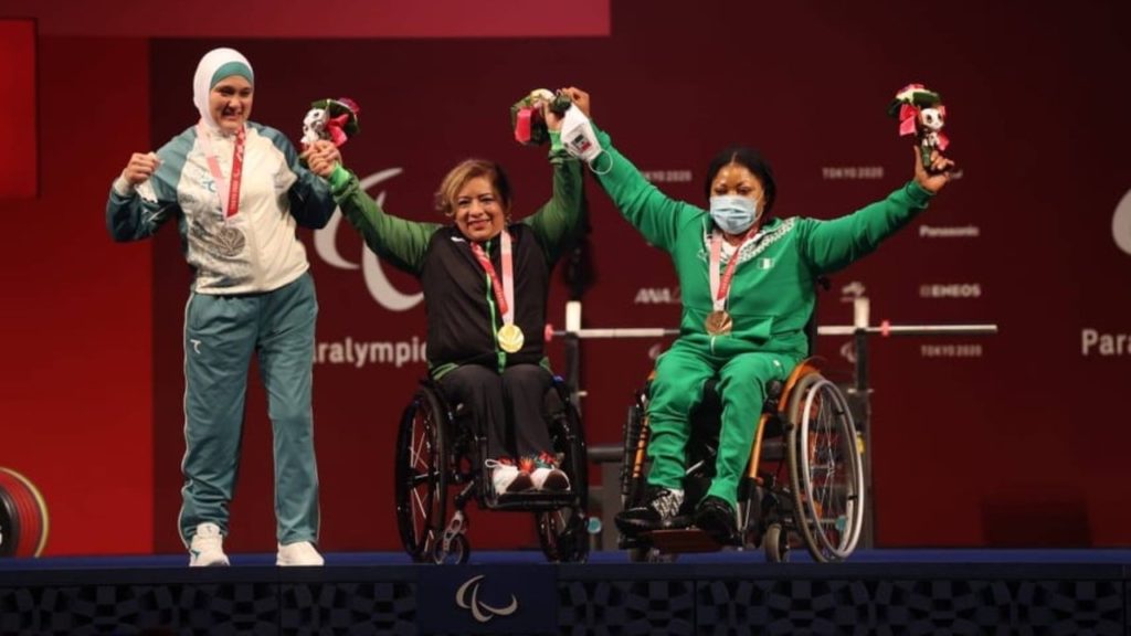 Amalia Pérez gana medalla de oro en halterofilia en Paralímpicos de Tokio 2020
