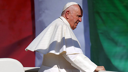 Papa Francisco comienza gira en Budapest y Eslovaquia; se reúne con Orban y presidente húngaro