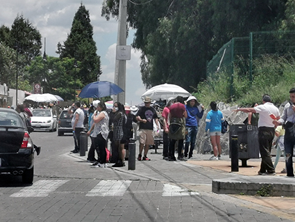 Miles de visitantes arribaron  la ciudad