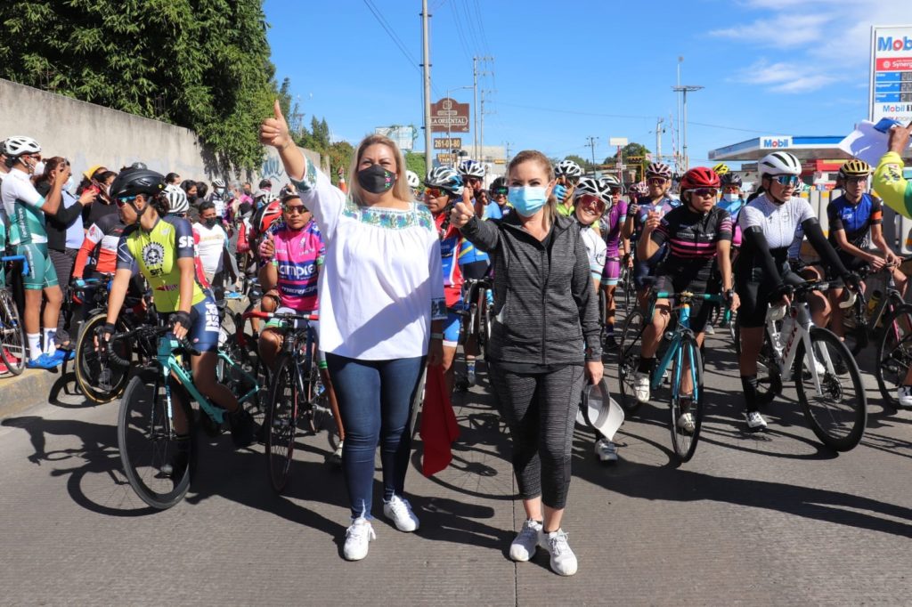 Seguiremos impulsando el bienestar de las familias cholultecas a través del deporte: Paola Angon