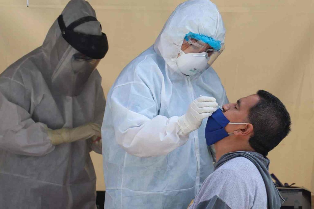 México reporta 230 nuevas muertes y 3 mil 7 nuevos casos de covid en 24 horas