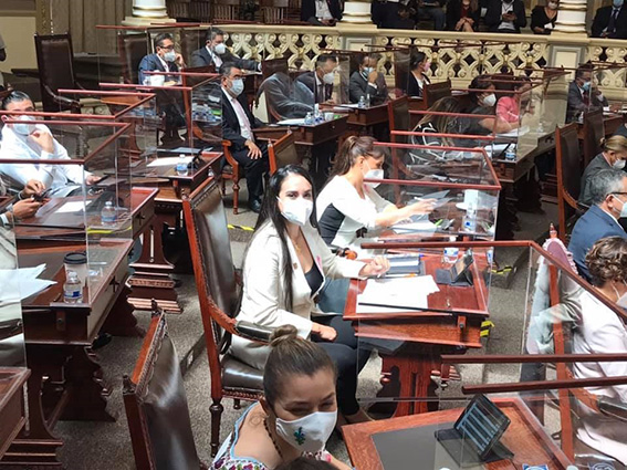 Aurora Sierra preside Asuntos Metropolitanos en el Congreso
