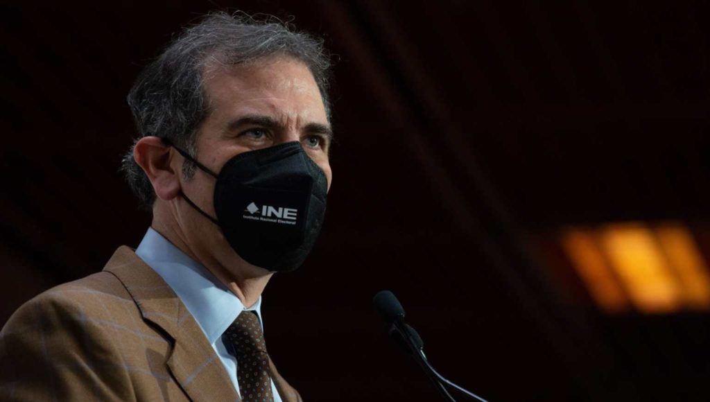 INE aprueba que revocación de mandato sea el 27 de marzo