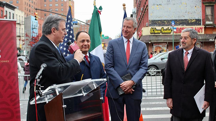 Marcelo Ebrard inaugura la calle “México-Tenochtitlan” en Manhattan