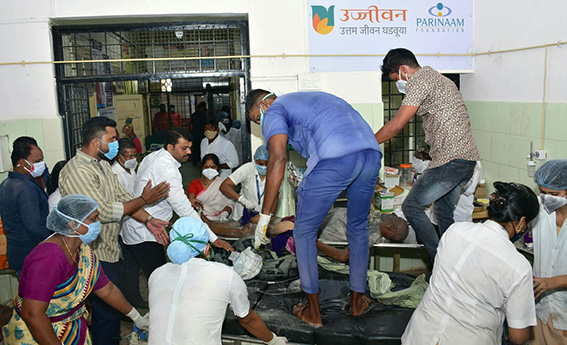 Se incendia hospital COVID en India; hay al menos 10 muertos
