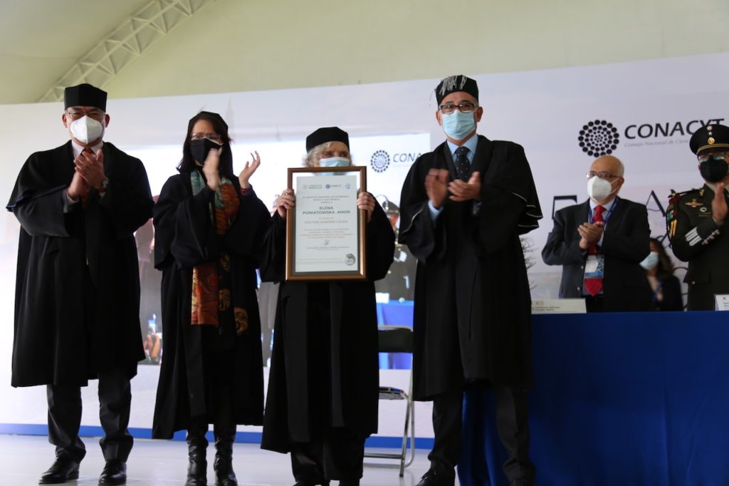Honoris causa a INAOE a Elena Poniatowska Amor