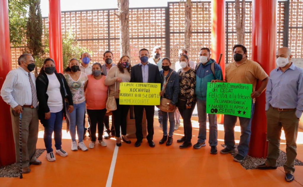 Mundo Tlatehui recibe de SEDATU obra en telesecundaria Alejandro García