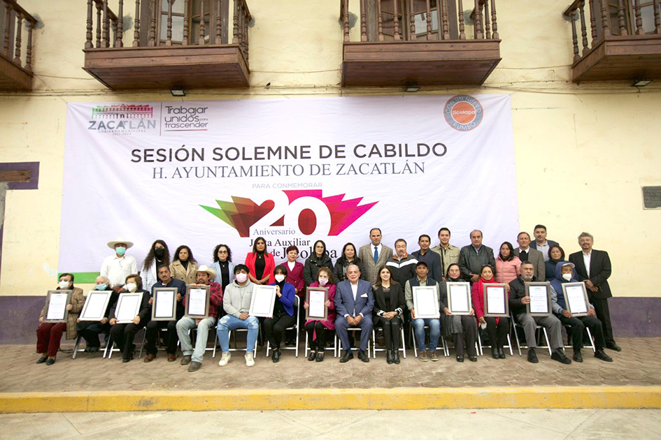 Encabeza Pepe Márquez ceremonias de conmemoración de aniversario XX de nombramiento de Jicolapa y Atzingo como juntas auxiliares