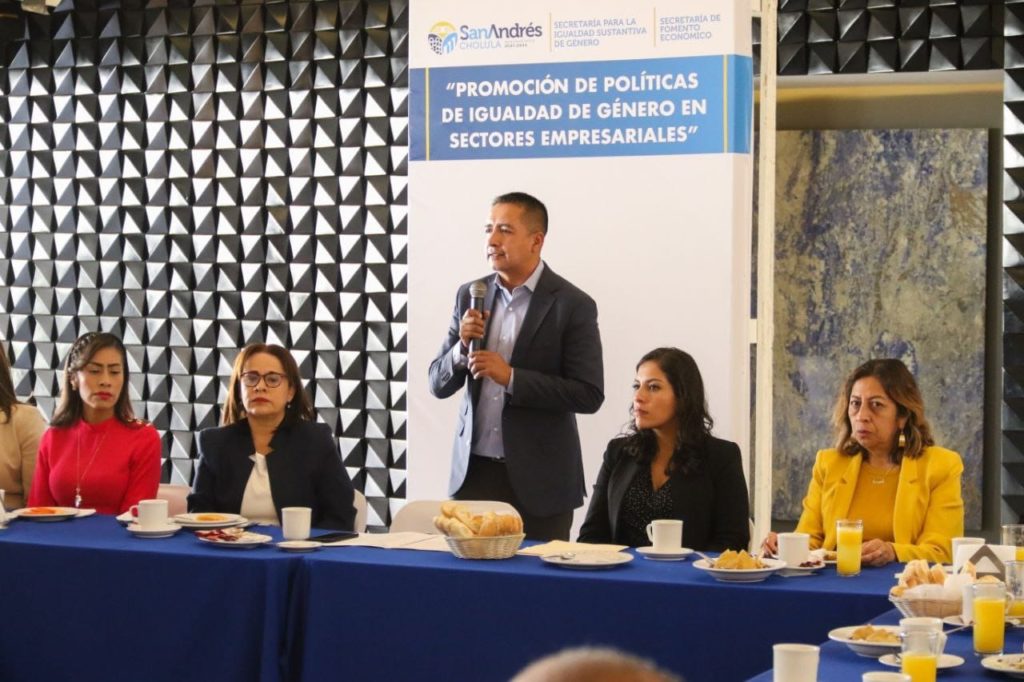 Promueve ayuntamiento de San Andrés políticas de igualdad en sectores empresariales