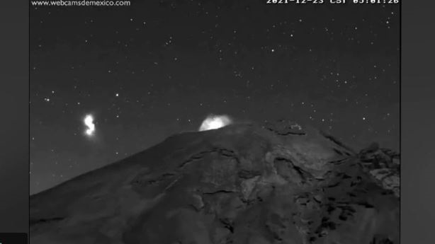 Sobre Popocatépetl, ven un OVNI