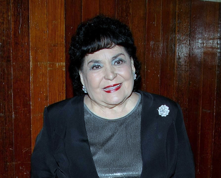 Homenajearán este sábado a Carmen Salinas en el Monumento a la Madre