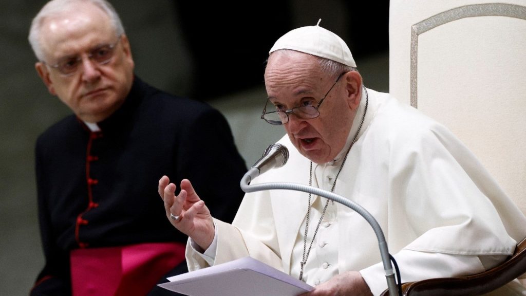 El papa Francisco denuncia que el trabajo es a menudo rehén de la injusticia social
