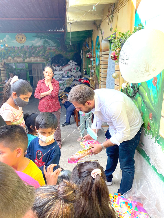 César Jiménez, ayudante de los Reyes Magos