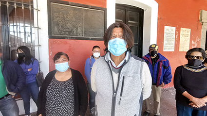 Grupo de panaderos se manifestó frente a palacio