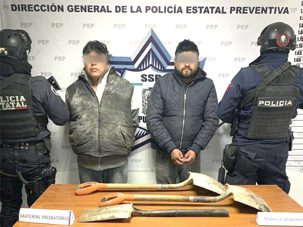 En flagrancia, Policía Estatal detiene a dos presuntos huachicoleros