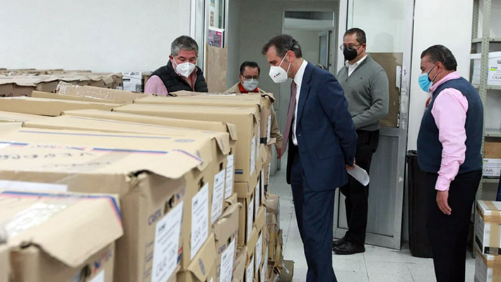 INE verifica alrededor de 90% de las firmas para la revocación de mandato
