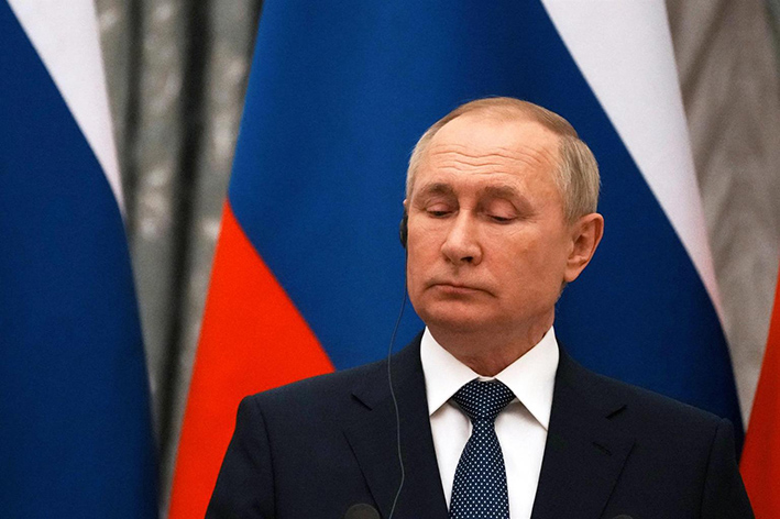 “Intentan calmarnos con afirmaciones de que la OTAN es pacífica”: Putin