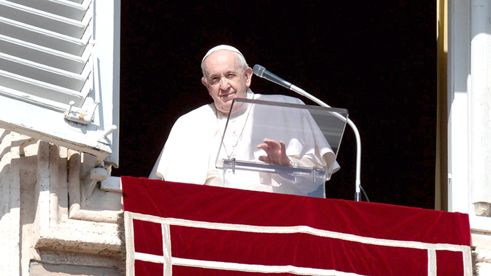 Papa Francisco condena mutilación femenina y la trata de mujeres por ir en contra de la dignidad