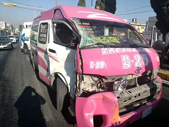 Choque de colectiva, saldo una lesionada