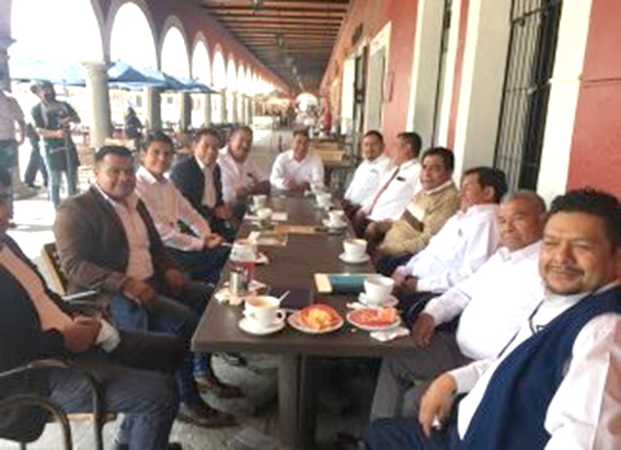 Presidentes auxiliares, priorizan obras con municipio