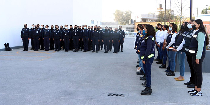 Reconocen labor de mujeres policías